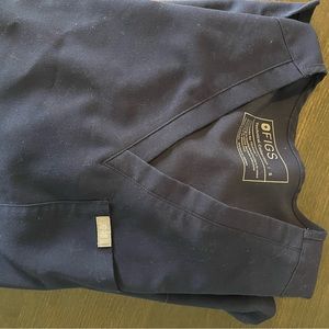 Figs 1 pocket top and joggers in navy-small